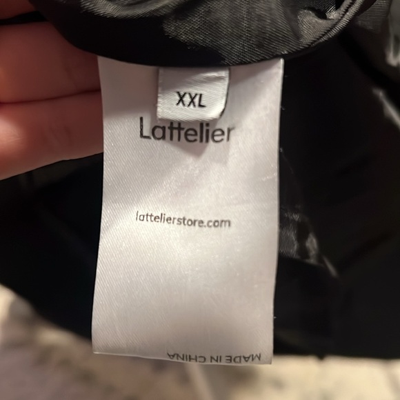 Lattelier Cape Style Wool and Cashmere Coat - Picture 7 of 9